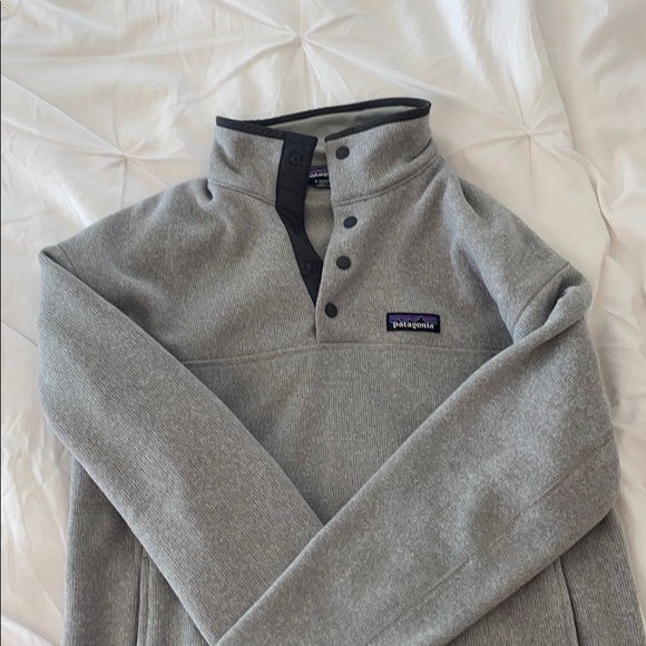 Patagonia Tops - Patagonia Lightweight Better Sweater Pullover!